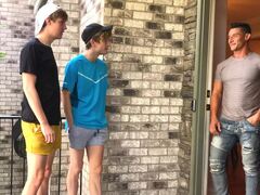 Jax Thirio & Fap Bailey share a humid 3some with